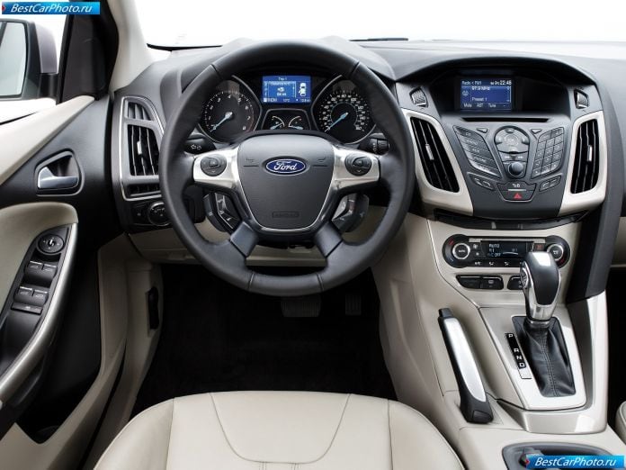 2011 Ford Focus - фотография 50 из 68