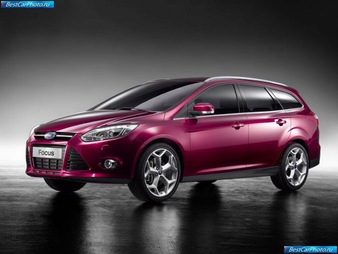 2011 Ford Focus Estate - фотография 11 из 20