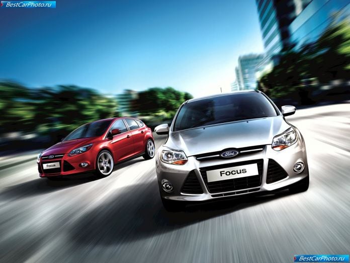 2011 Ford Focus Sedan - фотография 21 из 38