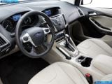 ford_2011-focus_sedan_1600x1200_030.jpg
