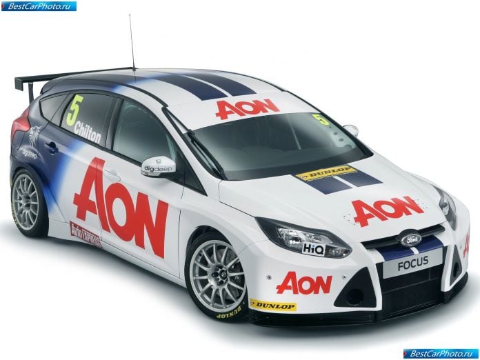 2011 Ford Focus Touring Car - фотография 2 из 8