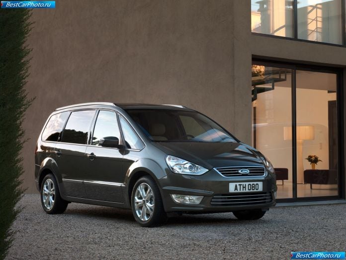 2011 Ford Galaxy - фотография 3 из 19