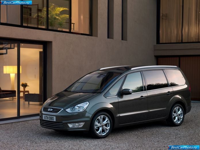 2011 Ford Galaxy - фотография 4 из 19
