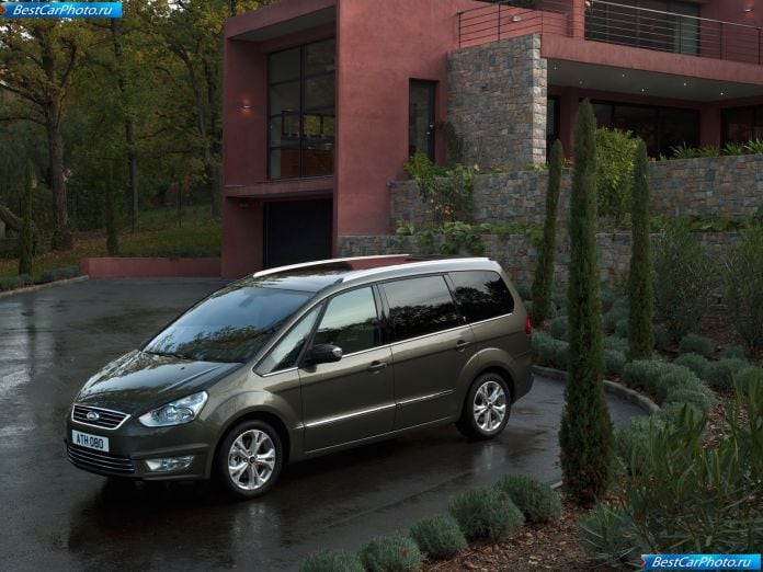 2011 Ford Galaxy - фотография 6 из 19