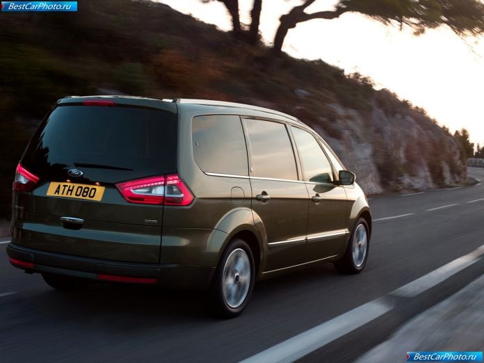 2011 Ford Galaxy - фотография 9 из 19