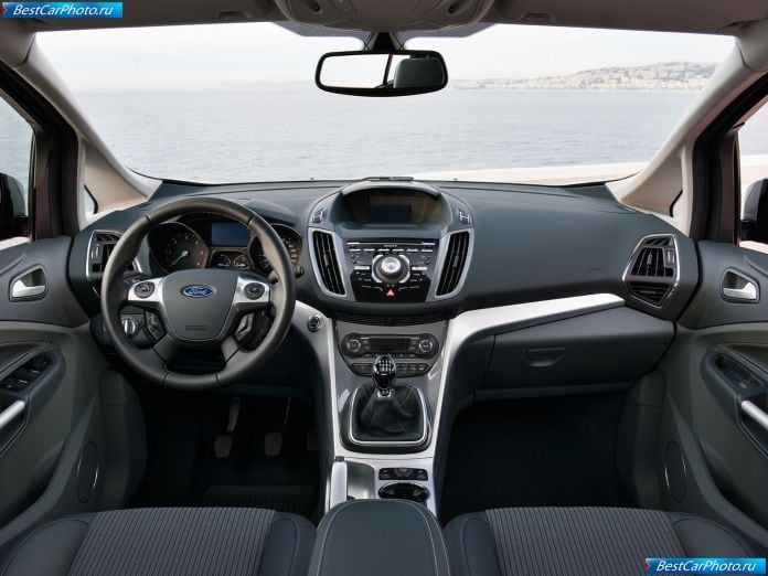 2011 Ford Grand C-max - фотография 34 из 50