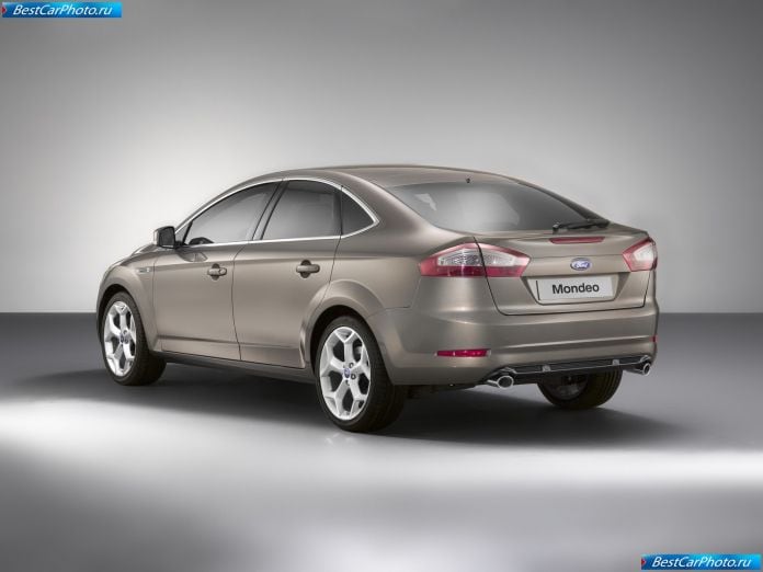2011 Ford Mondeo - фотография 16 из 26
