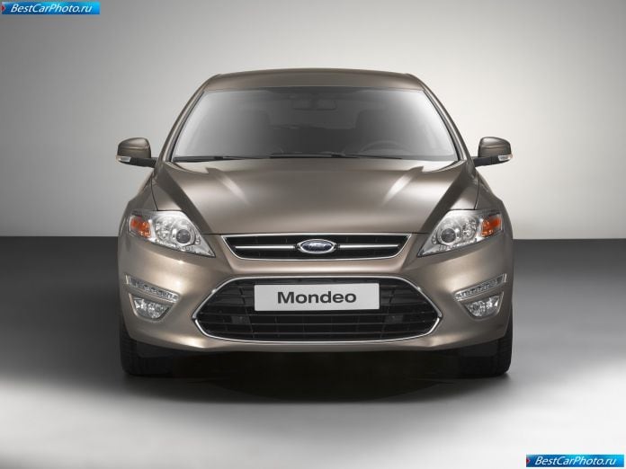 2011 Ford Mondeo - фотография 17 из 26