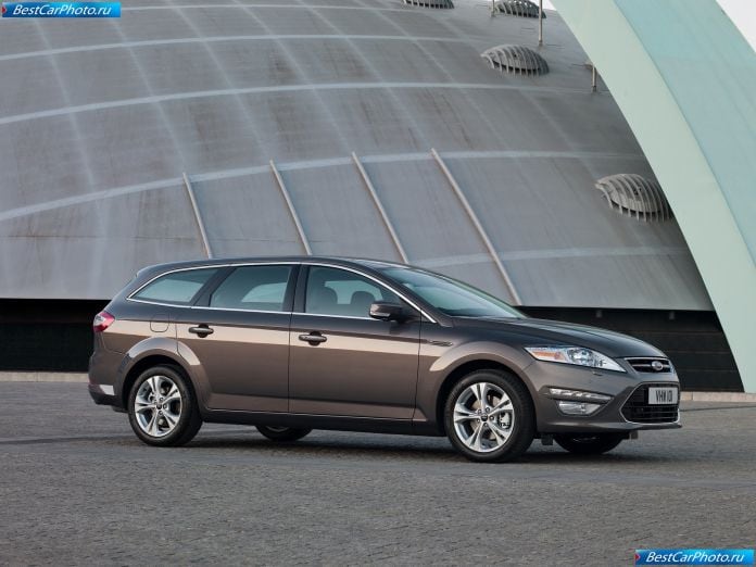 2011 Ford Mondeo Wagon - фотография 5 из 17
