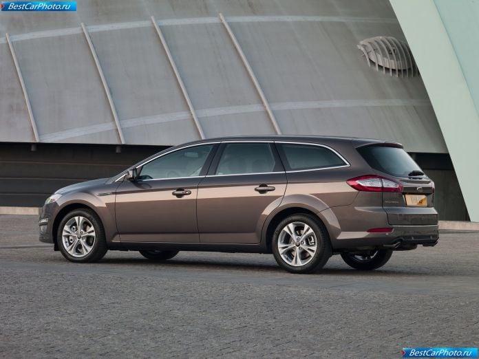 2011 Ford Mondeo Wagon - фотография 6 из 17