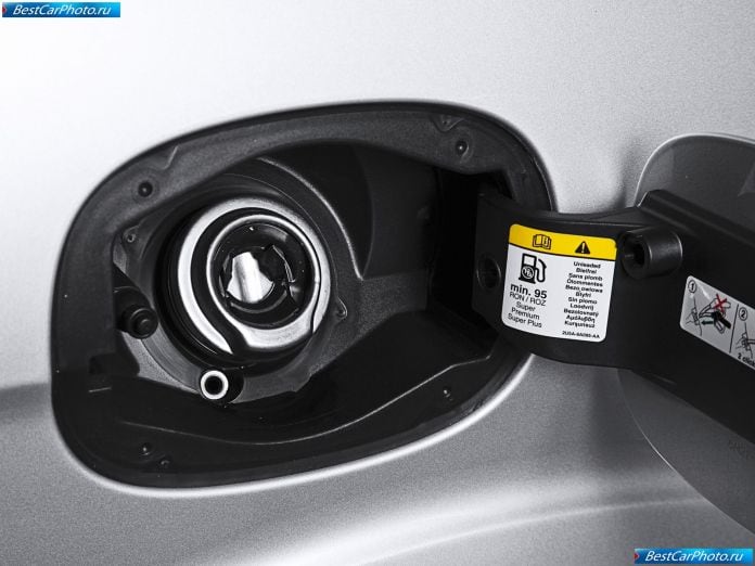 2011 Ford S-max - фотография 17 из 19