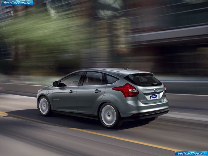 2012 Ford Focus Electric - фотография 3 из 50