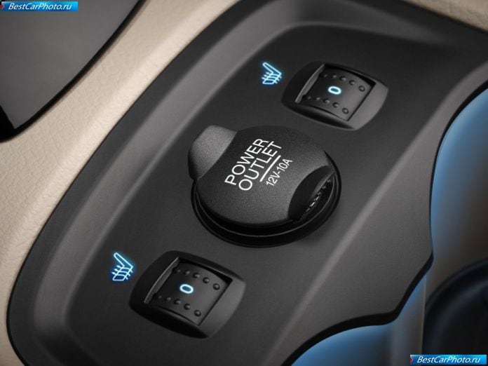 2012 Ford Focus Electric - фотография 16 из 50