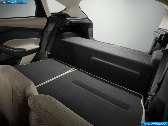2012 Ford Focus Electric - фотография 20 из 50