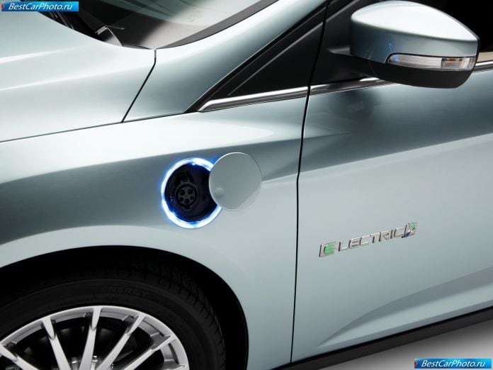 2012 Ford Focus Electric - фотография 46 из 50