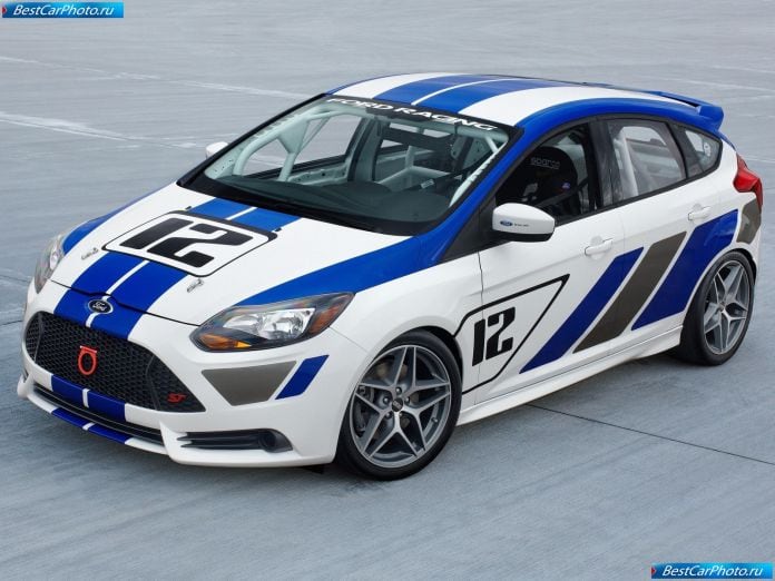2012 Ford Focus St-r - фотография 2 из 7