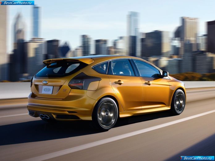 2012 Ford Focus St - фотография 13 из 51