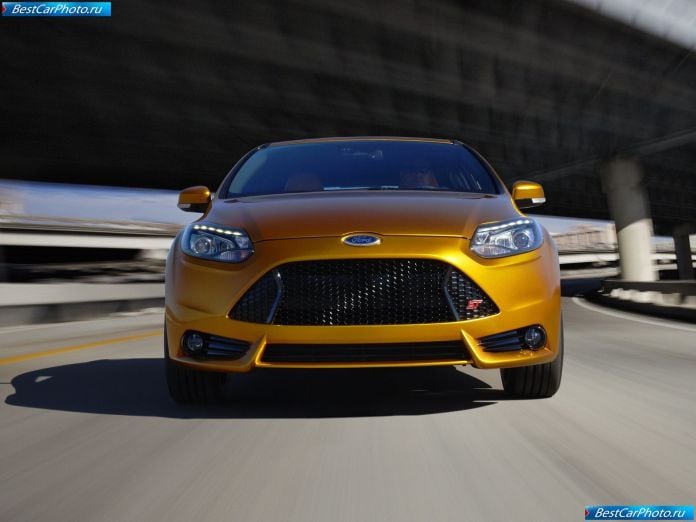 2012 Ford Focus St - фотография 16 из 51