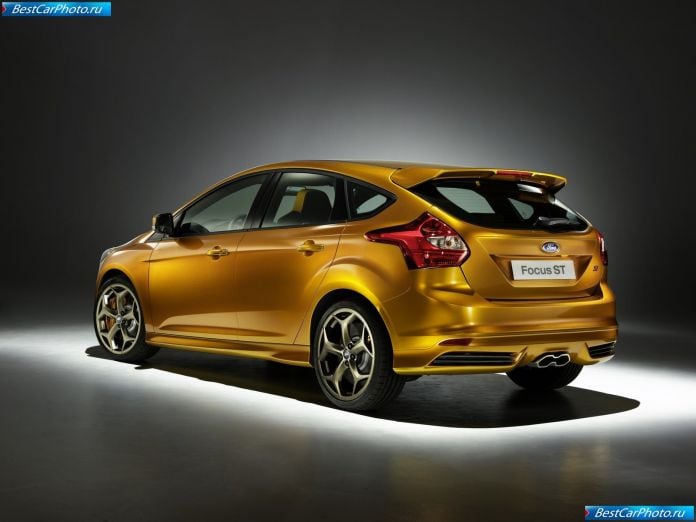 2012 Ford Focus St - фотография 30 из 51