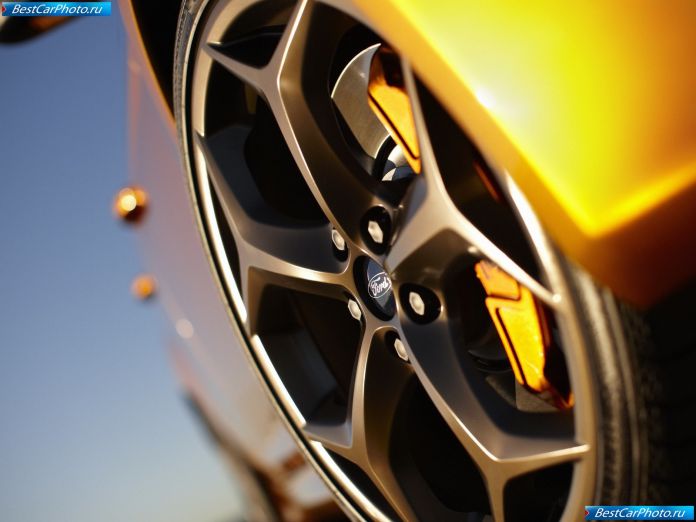 2012 Ford Focus St - фотография 45 из 51