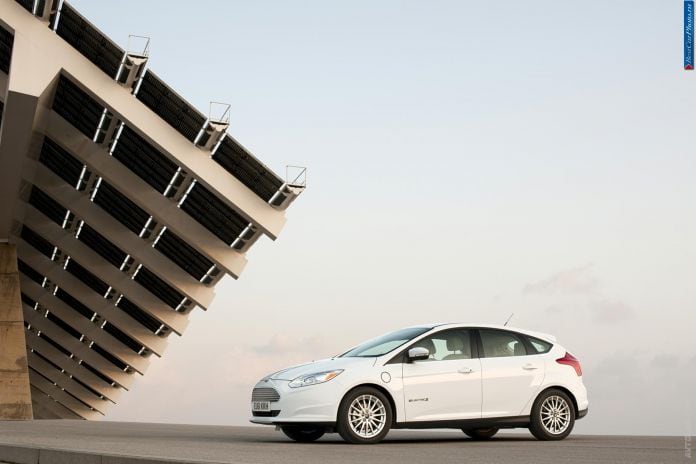 2012 Ford Focus Electric BEV - фотография 4 из 4