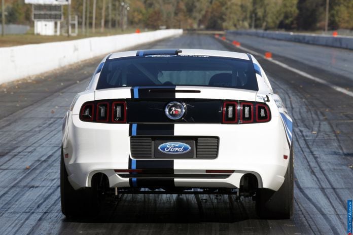2012 Ford Mustang Cobra Jet Twin-Turbo Concept - фотография 8 из 24 2012 Ford Mustang Cobra Jet Twin-Turbo Concept - фотография 8 из 24