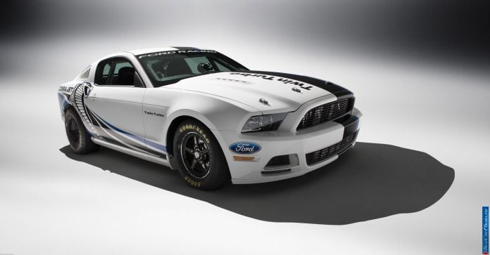 2012 Ford Mustang Cobra Jet Twin-Turbo Concept - фотография 13 из 24