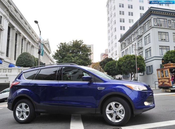 2013 Ford Escape/Kuga - фотография 49 из 138