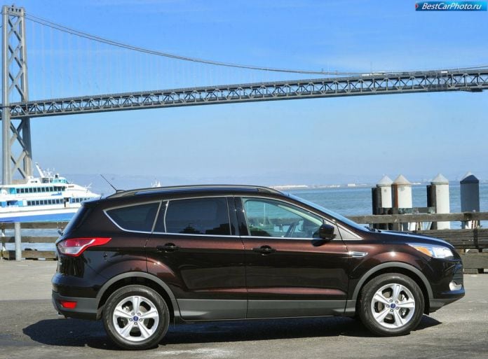 2013 Ford Escape/Kuga - фотография 50 из 138