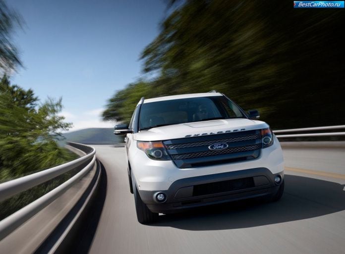 2013 Ford Explorer Sport - фотография 16 из 41