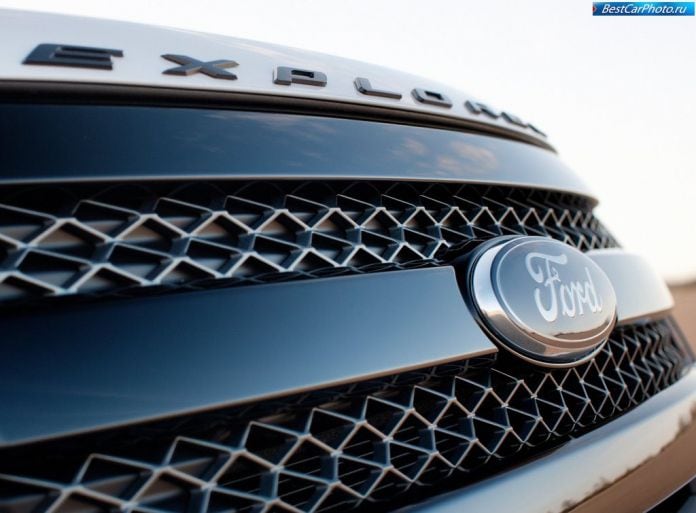 2013 Ford Explorer Sport - фотография 26 из 41
