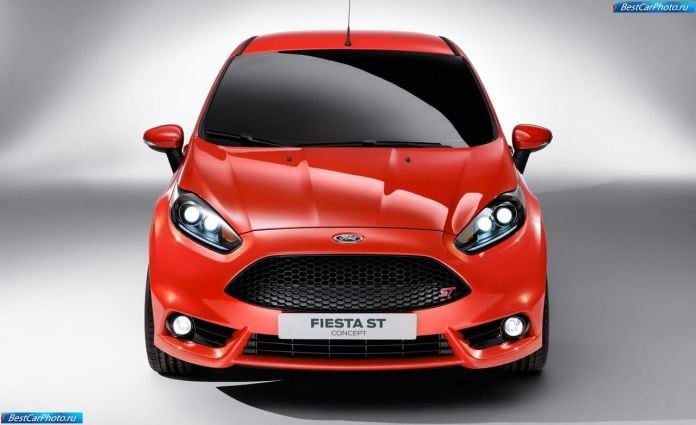 2013 Ford Fiesta ST - фотография 8 из 16