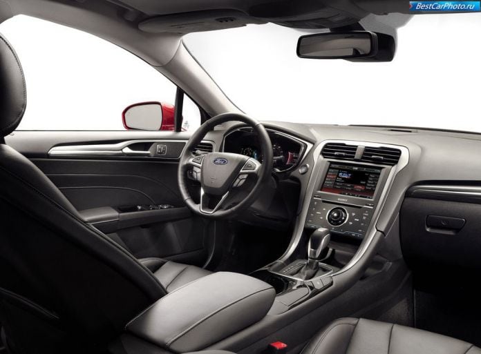 2013 Ford Fusion/Mondeo - фотография 32 из 39