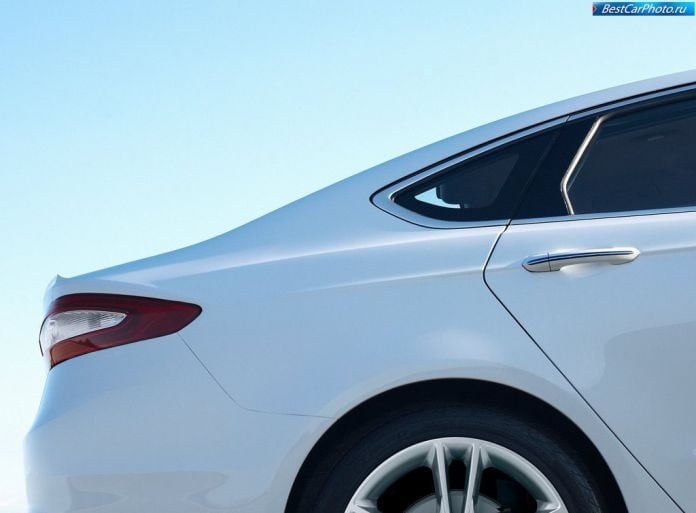 2013 Ford Fusion/Mondeo - фотография 35 из 39