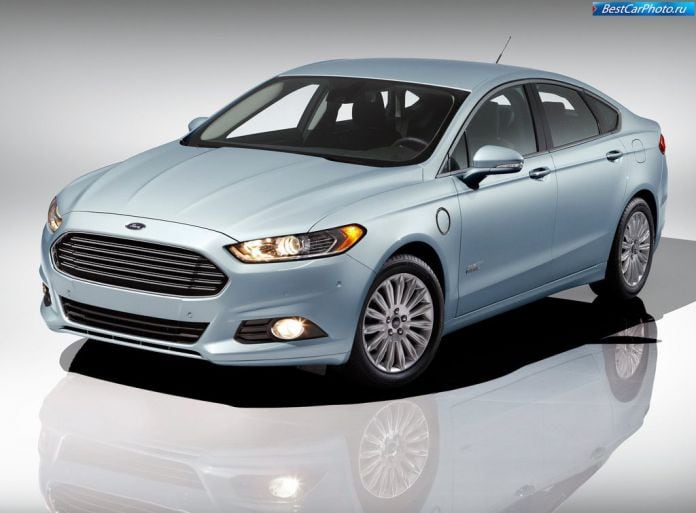 2013 Ford Fusion/Mondeo Energi - фотография 1 из 12