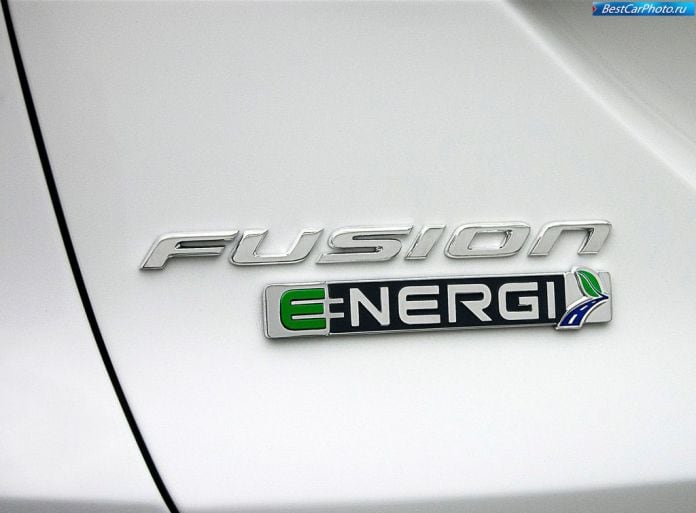 2013 Ford Fusion/Mondeo Energi - фотография 10 из 12