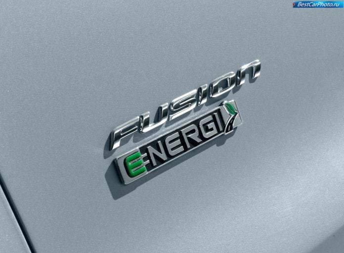 2013 Ford Fusion/Mondeo Energi - фотография 11 из 12