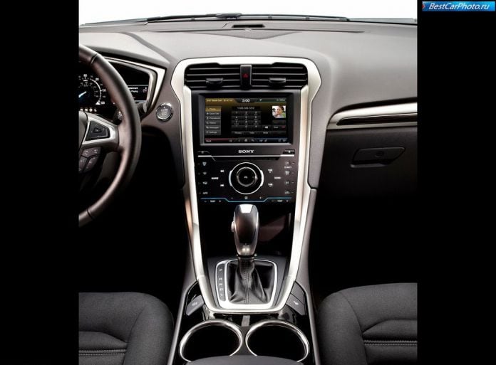 2013 Ford Fusion/Mondeo Hybrid - фотография 20 из 23