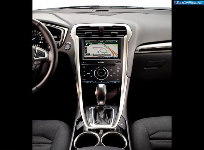 2013 Ford Fusion/Mondeo Hybrid - фотография 21 из 23