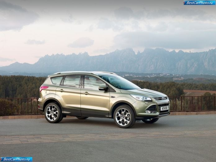 2013 Ford Kuga - фотография 5 из 31