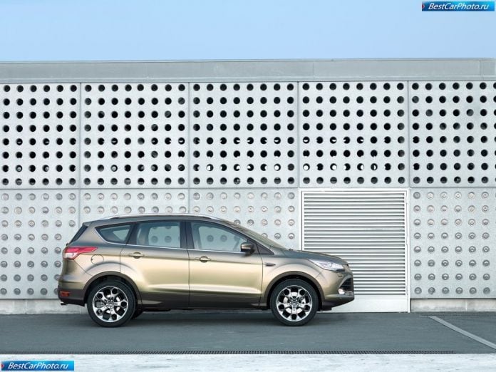 2013 Ford Kuga - фотография 12 из 31