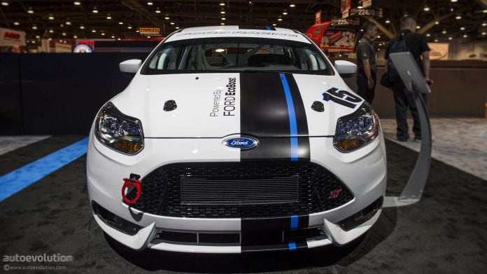 2013 Ford Focus ST-R - фотография 5 из 9