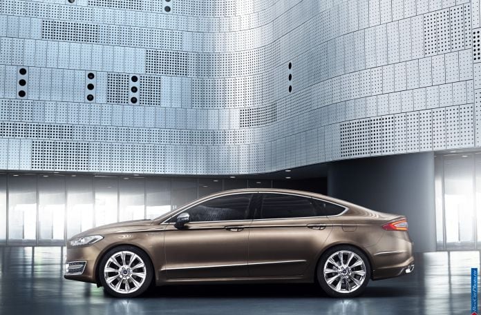 2013 Ford Mondeo Vignale Concept - фотография 4 из 25