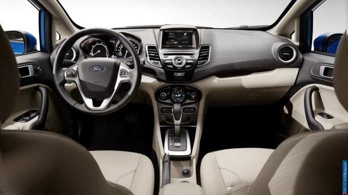 2014 Ford Fiesta - фотография 21 из 25