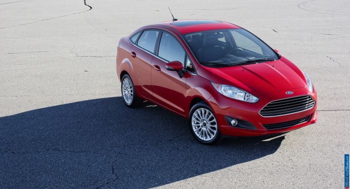 2014 Ford Fiesta Sedan - фотография 15 из 32 2014 Ford Fiesta Sedan - фотография 15 из 32