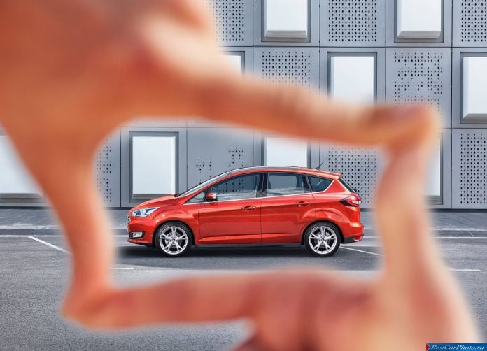 2015 Ford C-Max - фотография 18 из 36