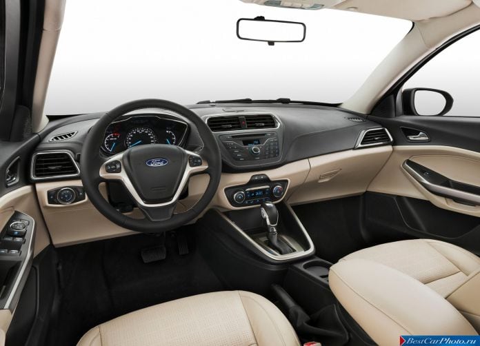 2015 Ford Escort - фотография 8 из 21