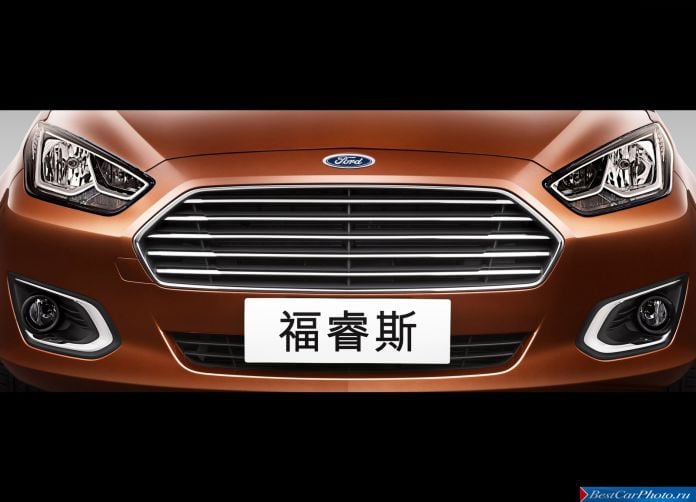2015 Ford Escort - фотография 21 из 21