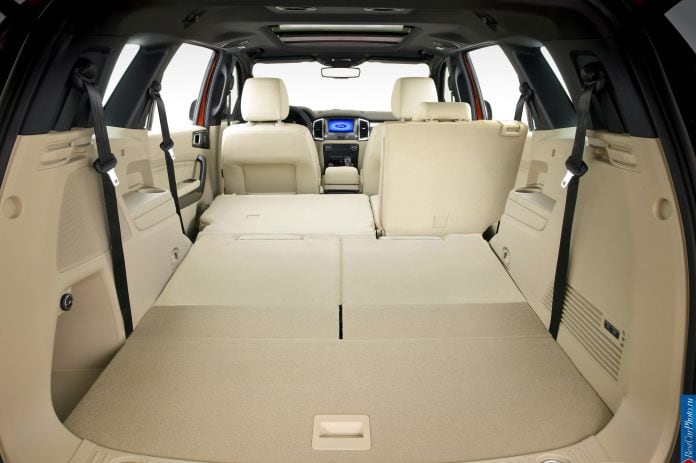 2015 Ford Everest - фотография 22 из 46