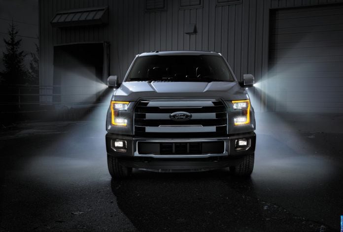 2015 Ford F-150 - фотография 12 из 31